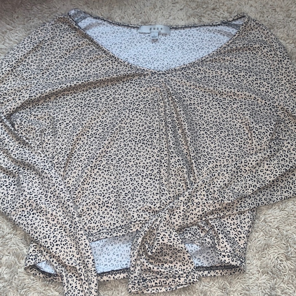 long sleeve cheetah crop top